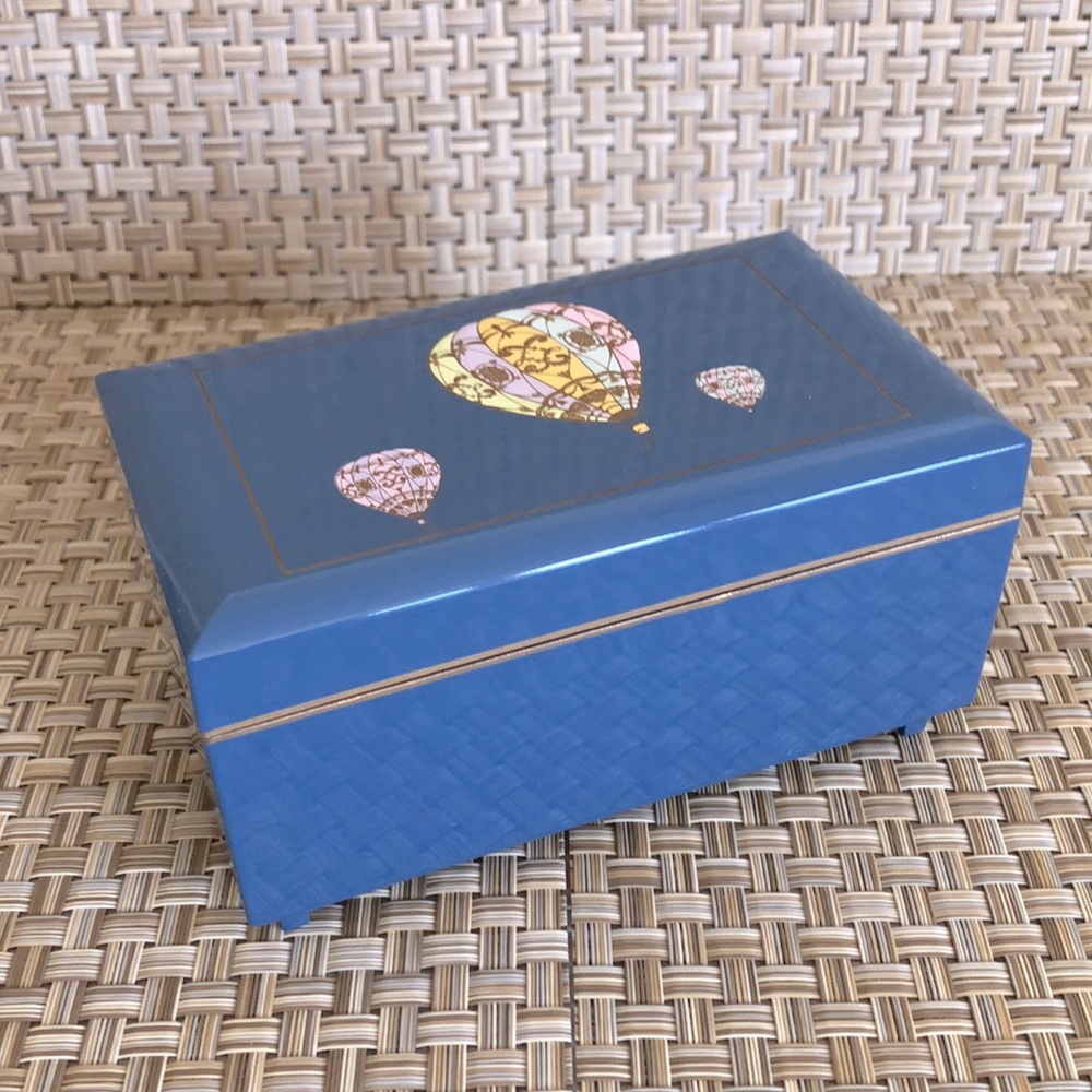 Vintage Otagiri Japan Hot Air Balloon Jewelry Music Box